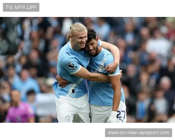 哈兰德强行带球突破令人侧目