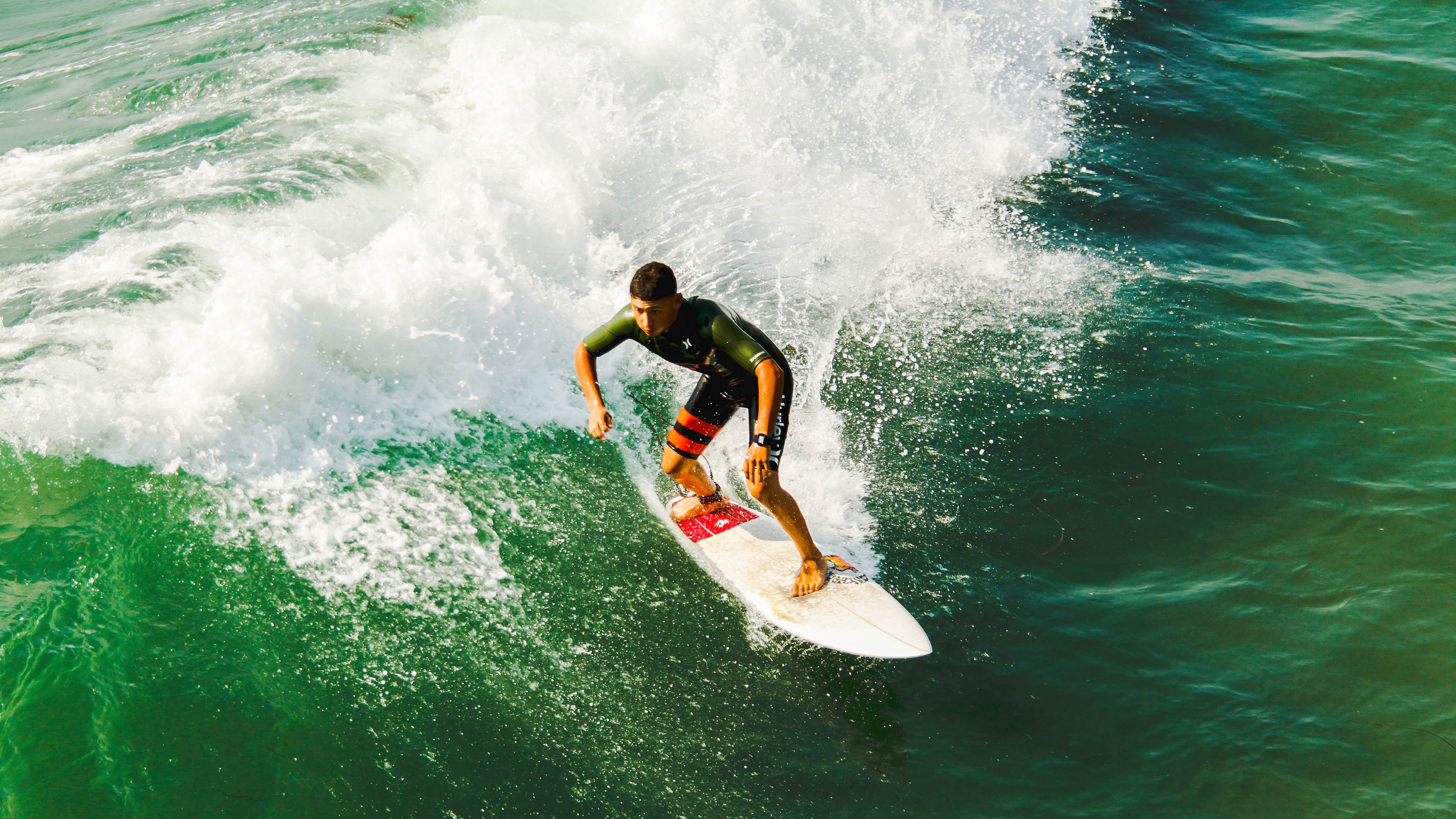 乔·莫伊:全黑队的scrum主宰,在攻防转换中提供关键保障,乔伊百科