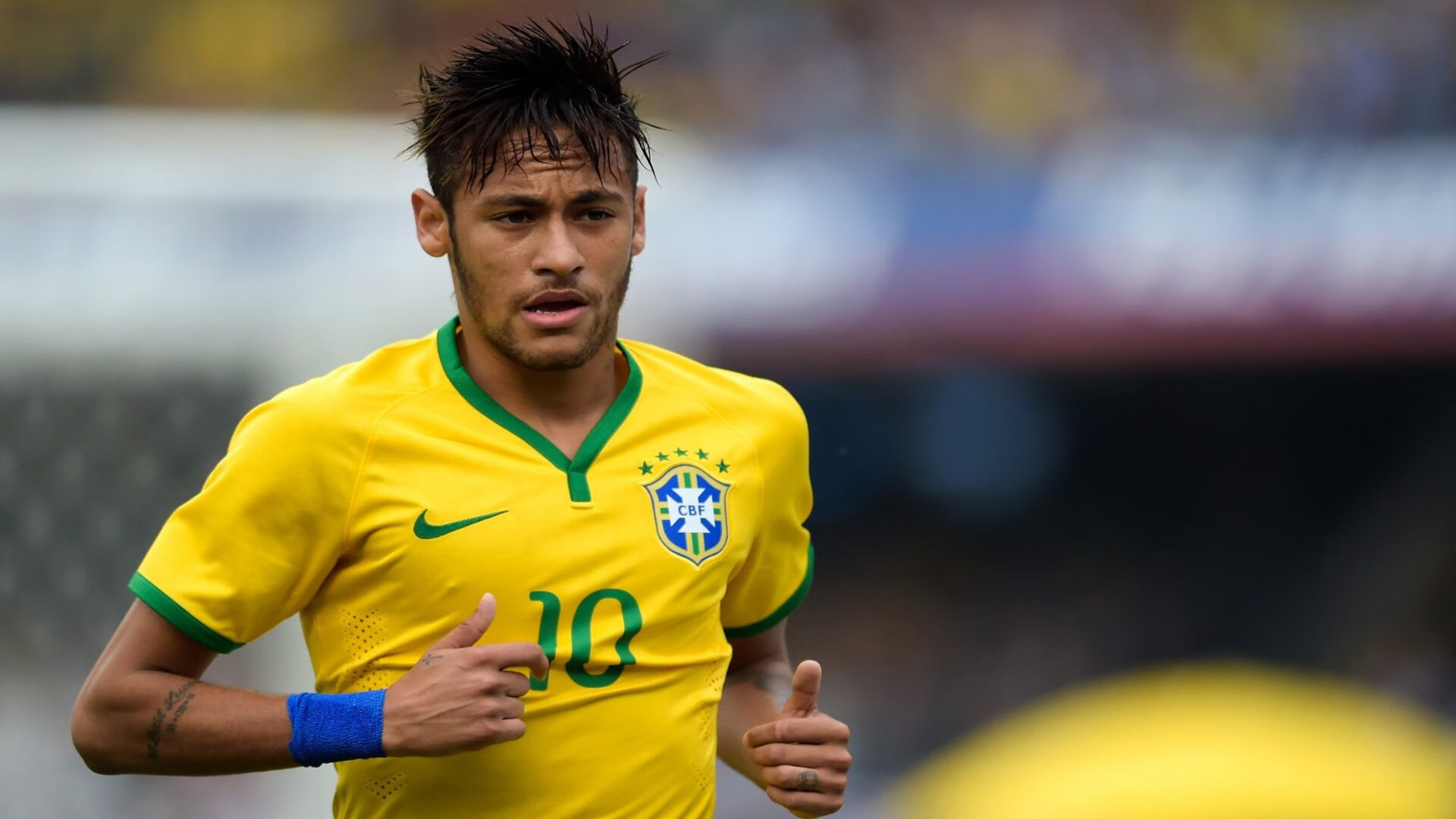 C罗向世界杯冠军发起冲击,誓言超越梅西完成逆袭,c罗拿世界杯冠军